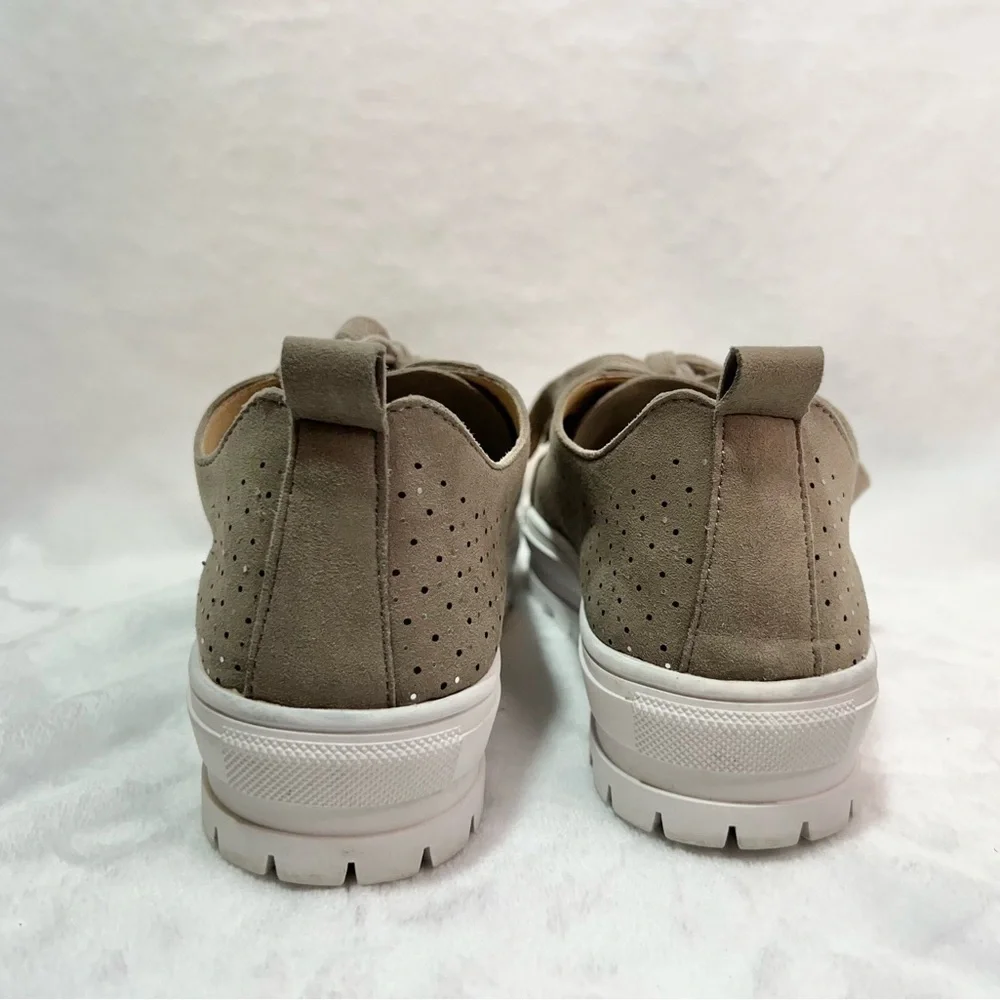 Patrizia Tan Suede Sneakers Women’s Size 7 Lace Up Shimmer Accents White Sole